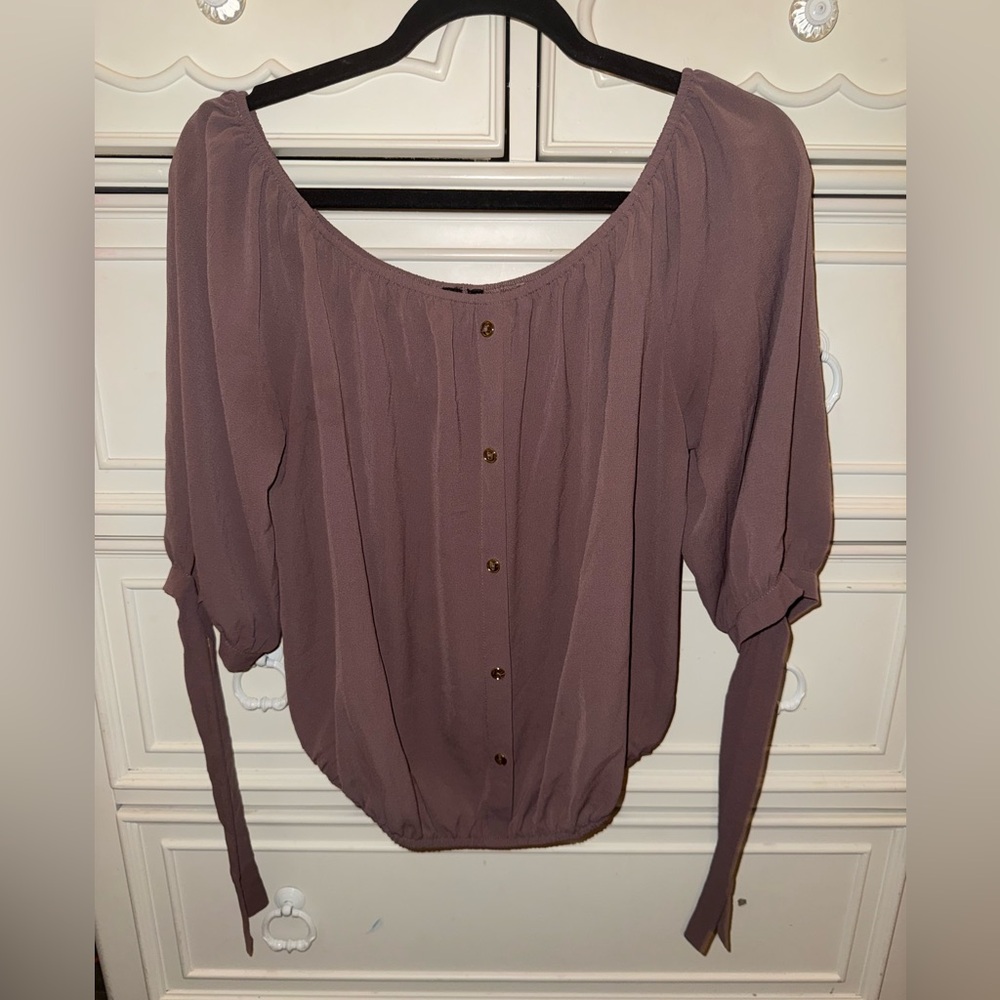 Women’s Off the Shoulder Blouse
